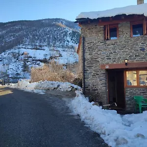  Сasa de vacaciones Casa Pirineu